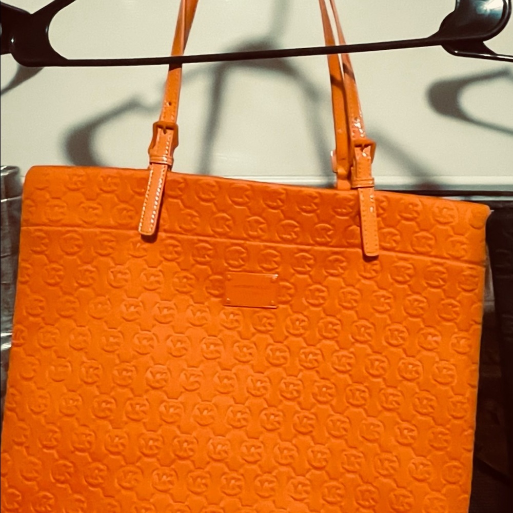 Handbag - Picture 3 of 3
